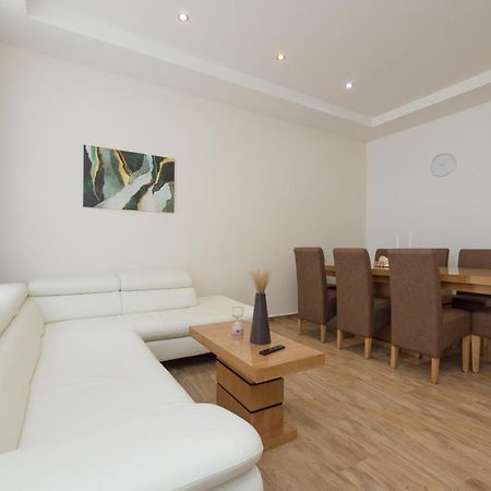 Favoriten Dream Apartment 1100 Bécs Kültér fotó